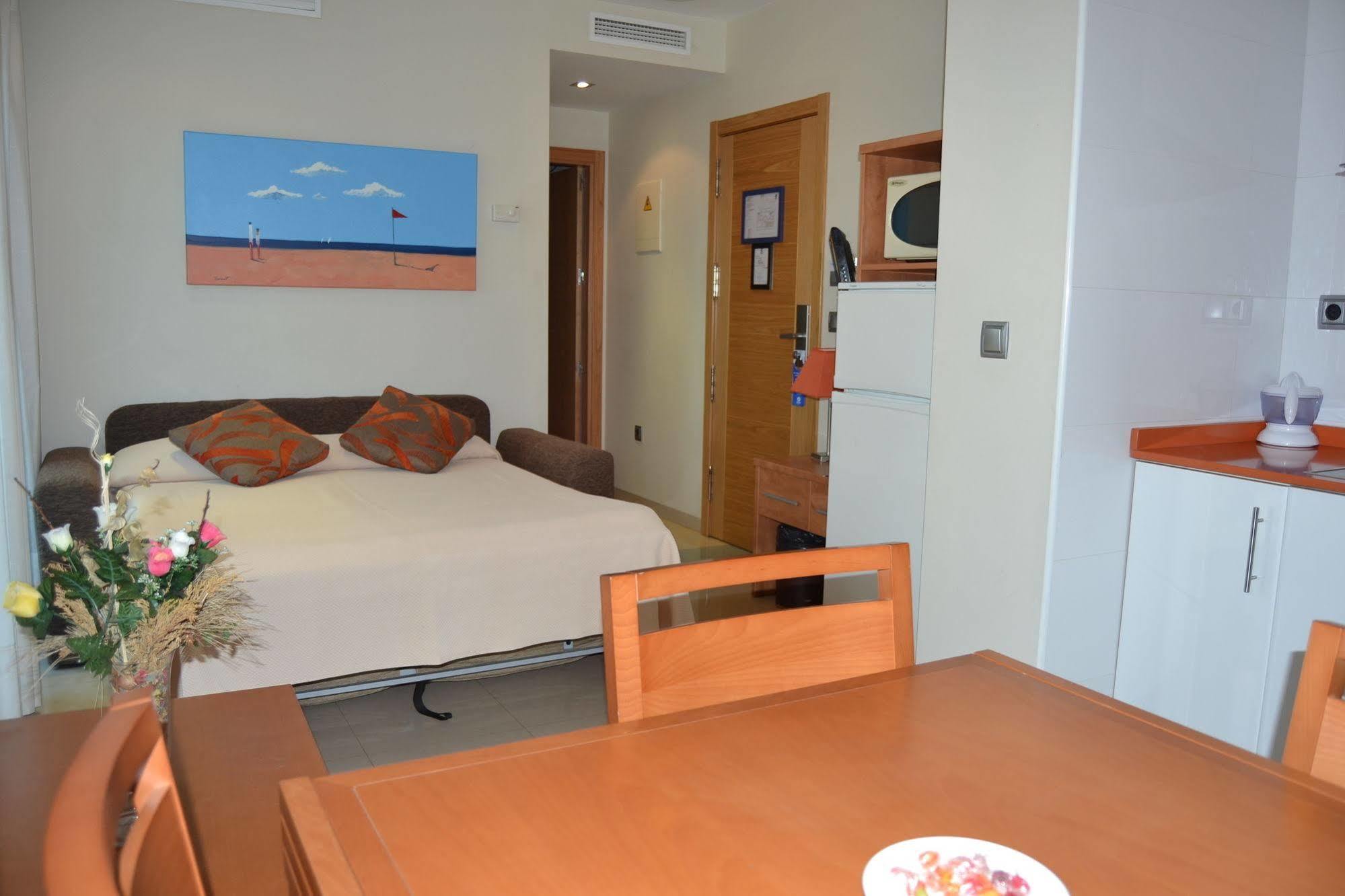 Aparthotel Bahia San Pedro del Pinatar Exterior photo